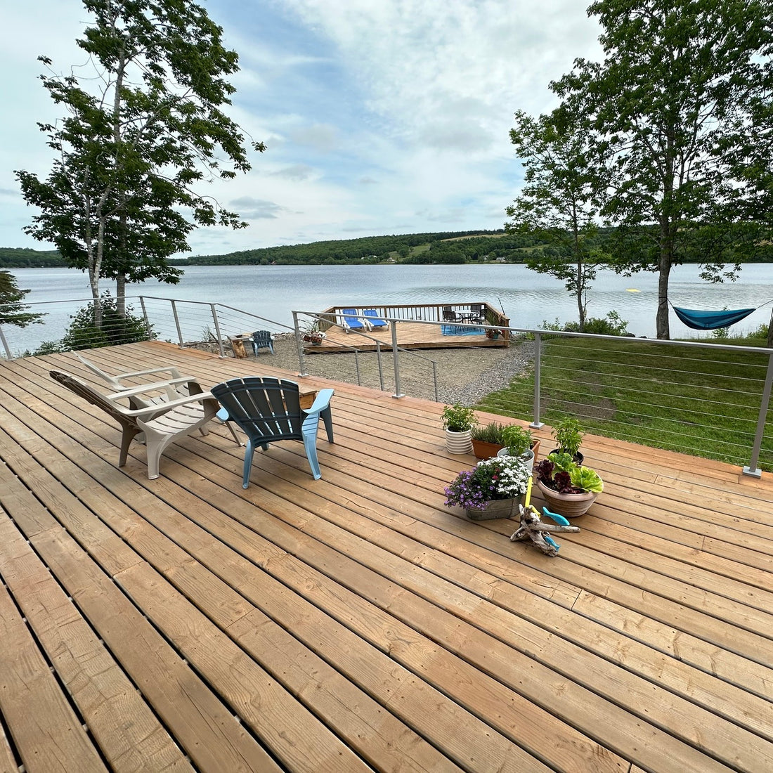 Deck cable railing project in Saint-John, New Brunswick