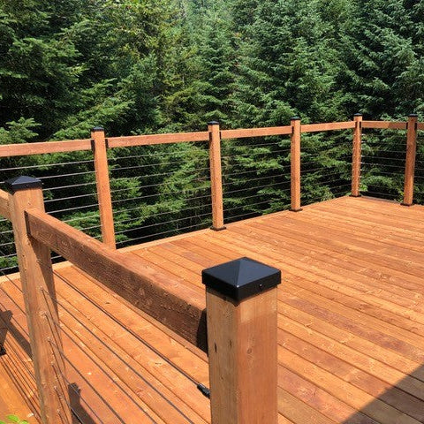 Projet de garde-corps en bois avec câbles d'acier dans les Laurentides, Quebec